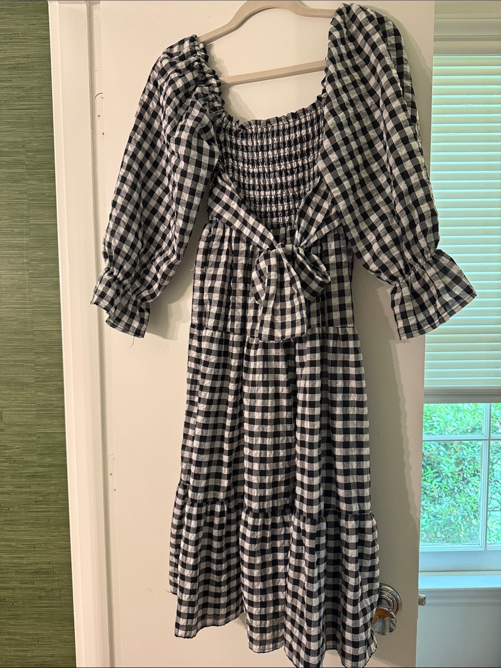 Black and White Gingham Puff Sleeve Midi Dress - Picture 3 of 3